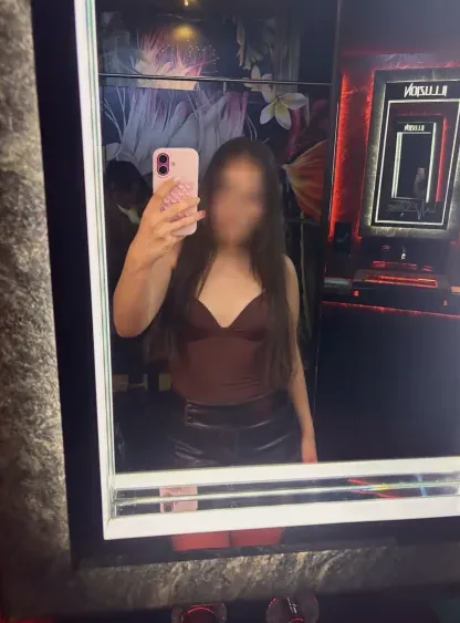Christina, 18