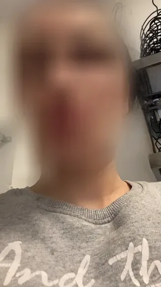 Claudia, 29