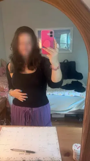 Elena, 27