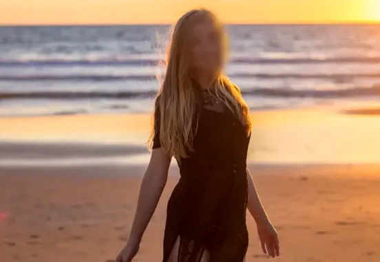 Fiona, 32