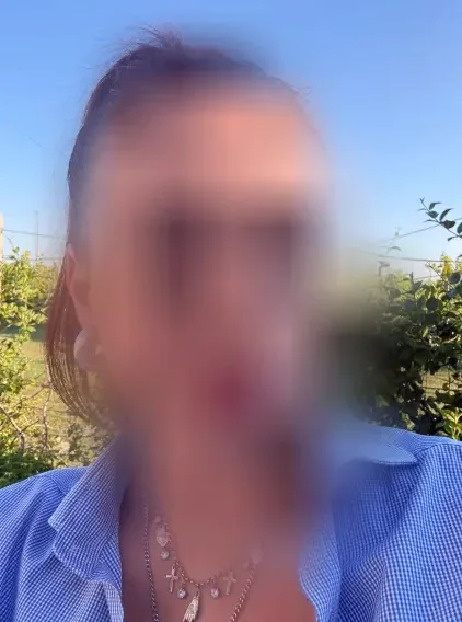 Helena, 28