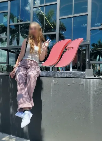 Jessica, 29