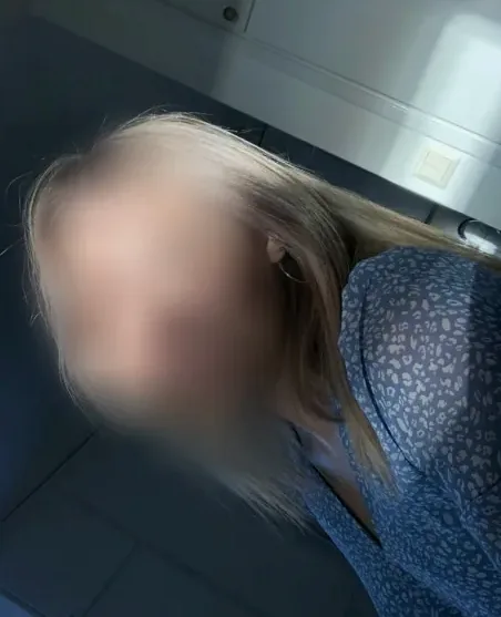 Larissa, 19