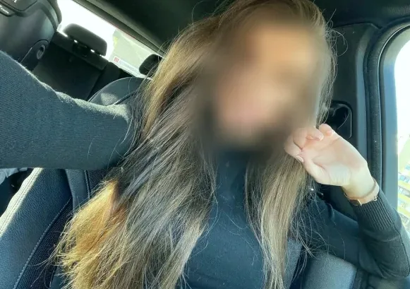 Lena, 33