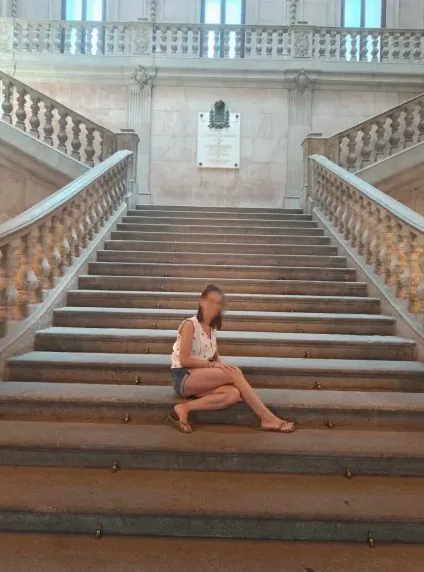 Leyla, 33