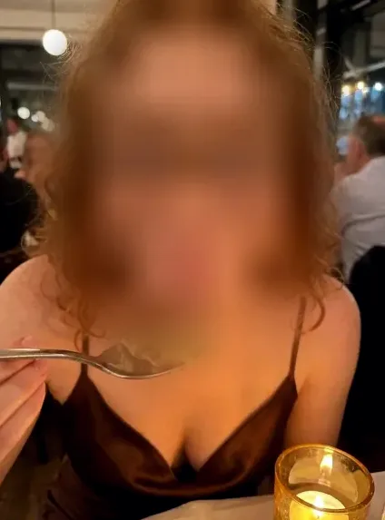 Maja, 25