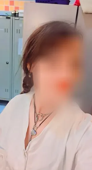 Marie, 32