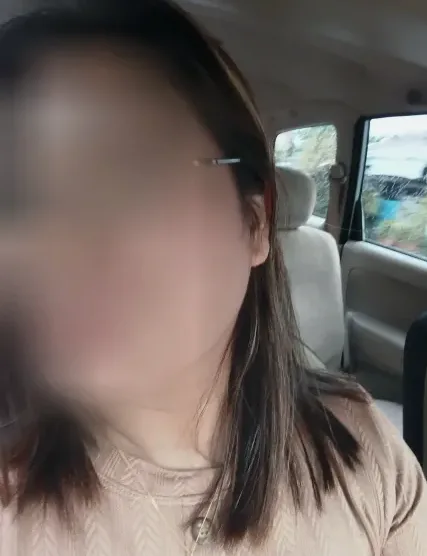 Marina, 33