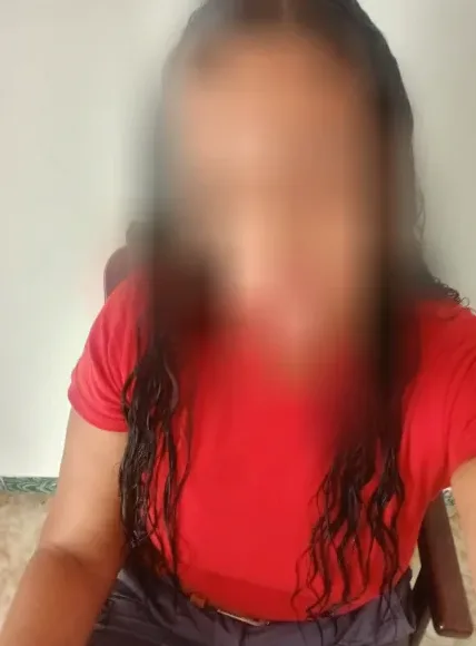 Nina, 36