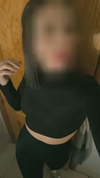 Paula, 28