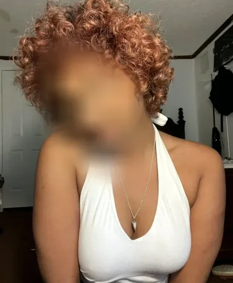 Vivien, 20