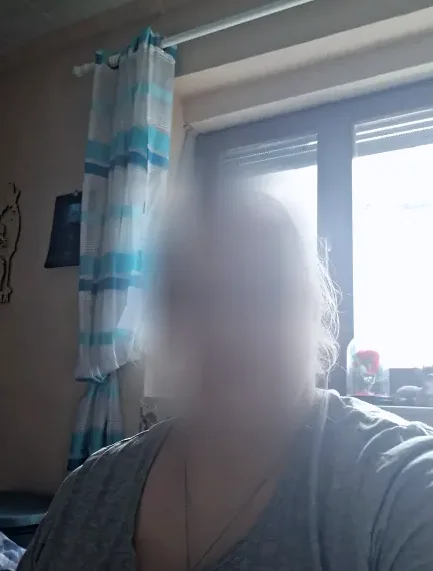 Vivien, 25